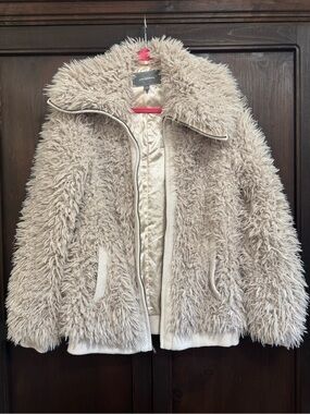 Johnston & Murphy Cream Faux Fur Teddy Jacket
